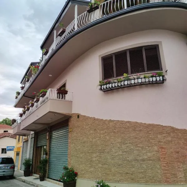 Lille France Apartments, hotel v destinaci Shkodër