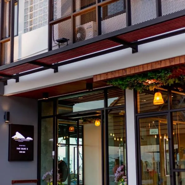 The Blue C Donsak, hotel v destinaci Surat Thani
