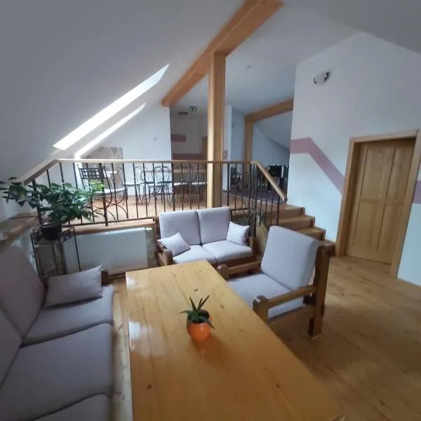Ubytování pod rozhlednou, hotel ve Skutči