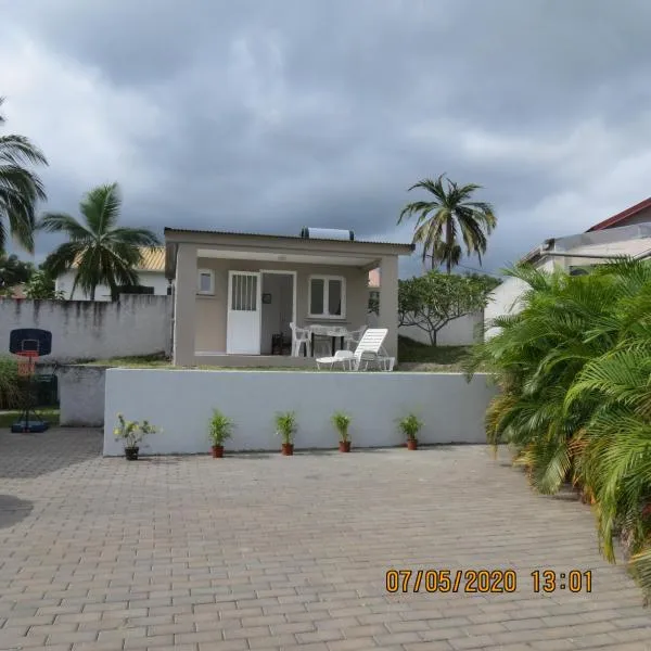 Bungalow climatisé neuf Saint Pierre Ile de la Réunion, hotel a Maison Rouge