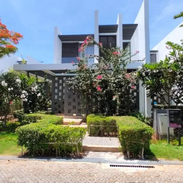 Oceanami Villas & Beach Club 3 bedroom villa, hôtel à Long Hải