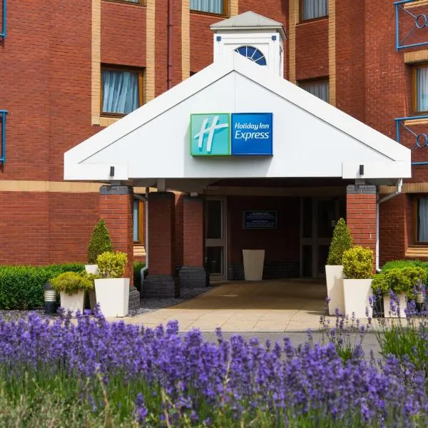 Holiday Inn Express Bristol Filton by IHG、ブリストルのホテル