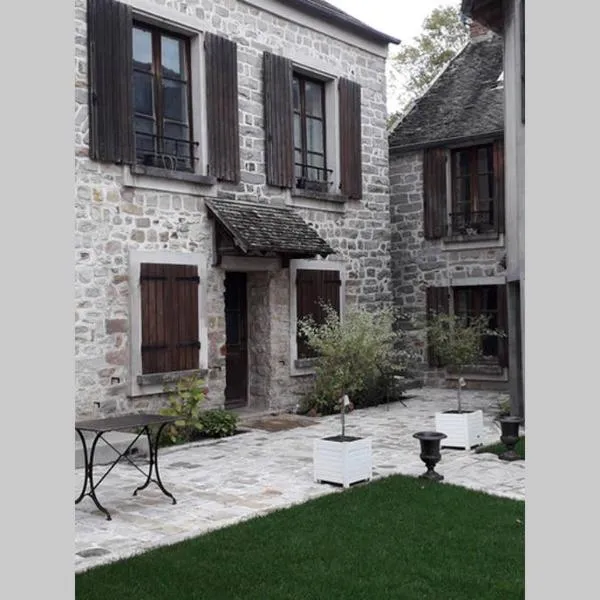 ARTEMIS GÎTE: Barbizon şehrinde bir otel