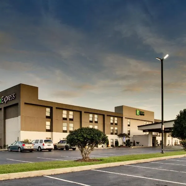Holiday Inn Express - Horse Cave, an IHG Hotel, hotel in Cave City