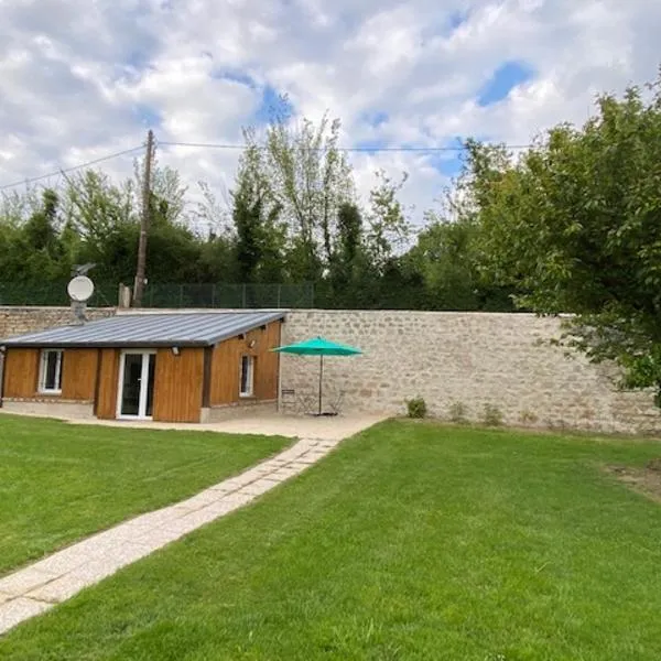 Dépendance cosy dans le Vexin, terrasse et jardin, hotel en Marines