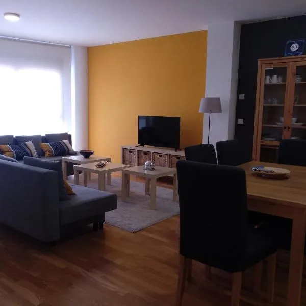 Apartamento Turistico Cigüeña de Arguedas, hotell i Arguedas