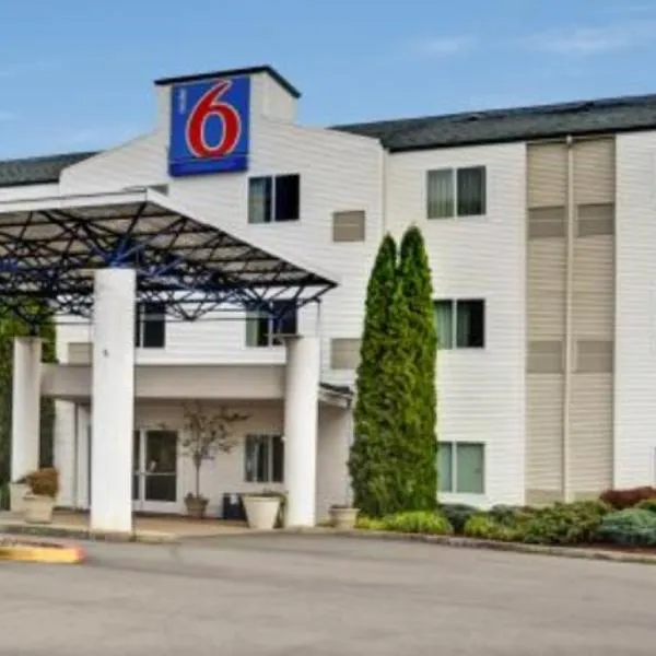 Motel 6-Roseburg, OR, hotel v destinaci Roseburg