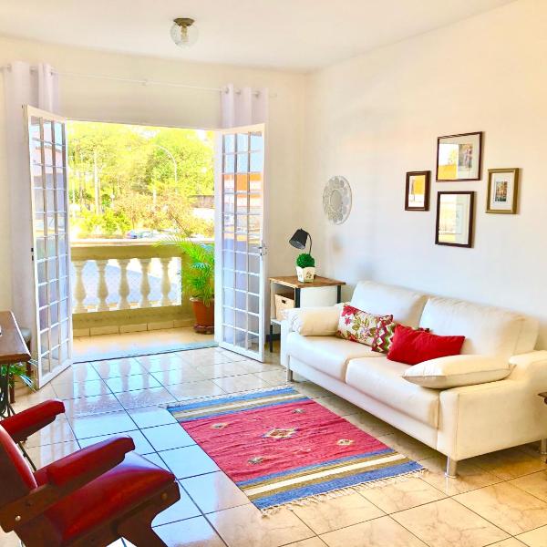Apartamentos até 6 pessoas - 3 quartos, suíte, garagem e wifi