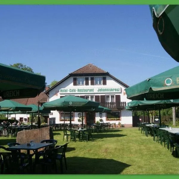 Hotel-Restaurant Johanniskreuz, hotel v destinaci Trippstadt