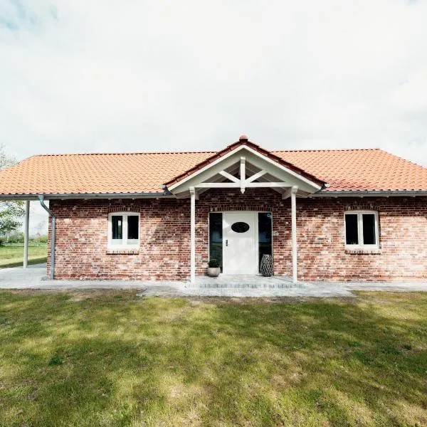 Ferienhaus Loheide - mit Sauna, hotelli kohteessa Langenhorn