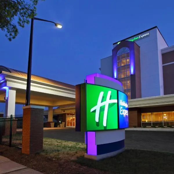 Holiday Inn Express Augusta Downtown by IHG, hotel v destinaci Augusta