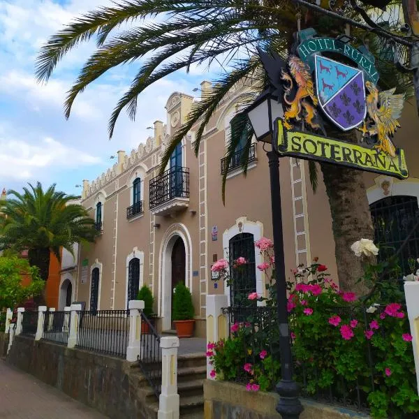 Hospedium Hotel Rural Soterraña, hotel in Aldeacentenera