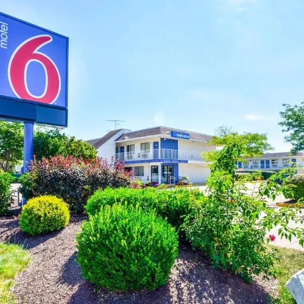 Motel 6-Windsor Locks, CT - Hartford, hotel en Enfield