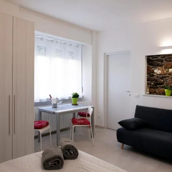 Apartments Mihaela 2, hôtel à Baveno