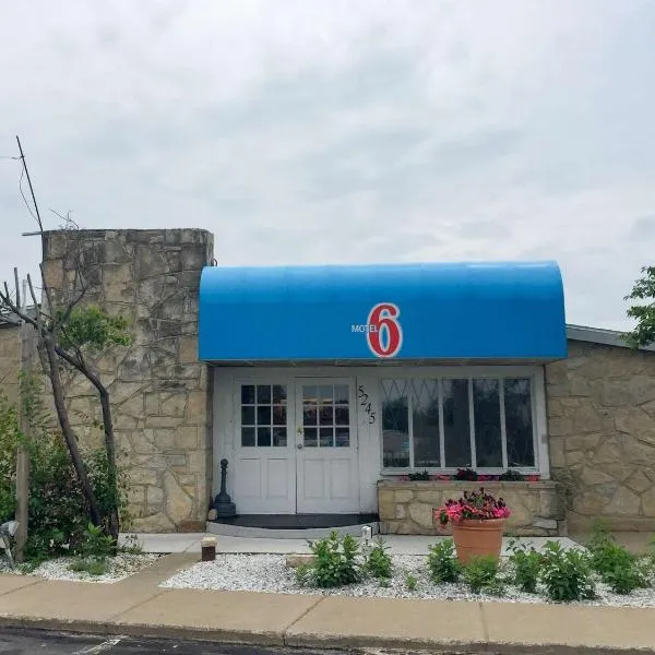 Motel 6-Hamburg, NY, hotel v destinaci Hamburg
