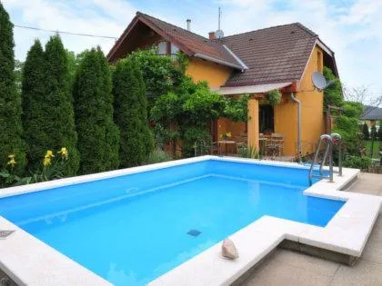 Ferienhaus Magyar, hotel v destinaci Lovas