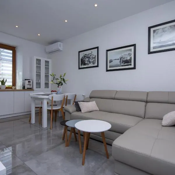 Apartamenty AP 11, hotel di Częstochowa