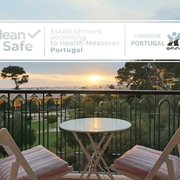 Cascais Estoril Apartment 400 m from Beach, hotel in Estoril