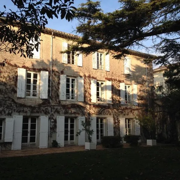 Le Rouzet, hotel v destinaci Cazouls-lès-Béziers
