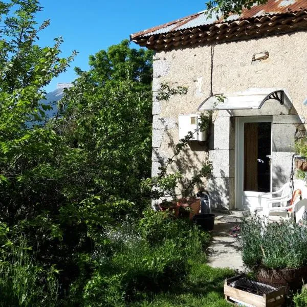 chez françoise, ξενοδοχείο σε La Roche-des-Arnauds