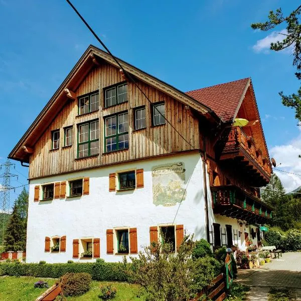 Mühlnerhof Familie Gruber, hotel sa Aich