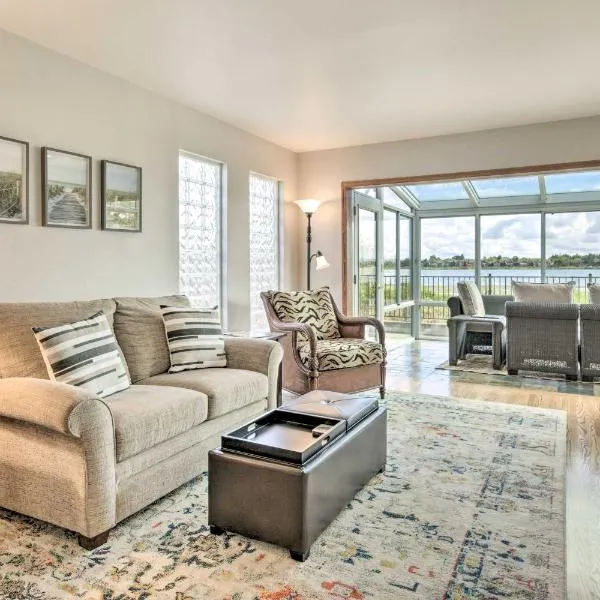 Ideally Located San Francisco Bay Home w/ Sunroom!، فندق في ألاميدا