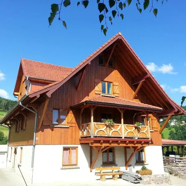 Appartement de 2 chambres avec jardin amenage et wifi a Soultzeren a 3 km des pistes, hôtel à Soultzeren