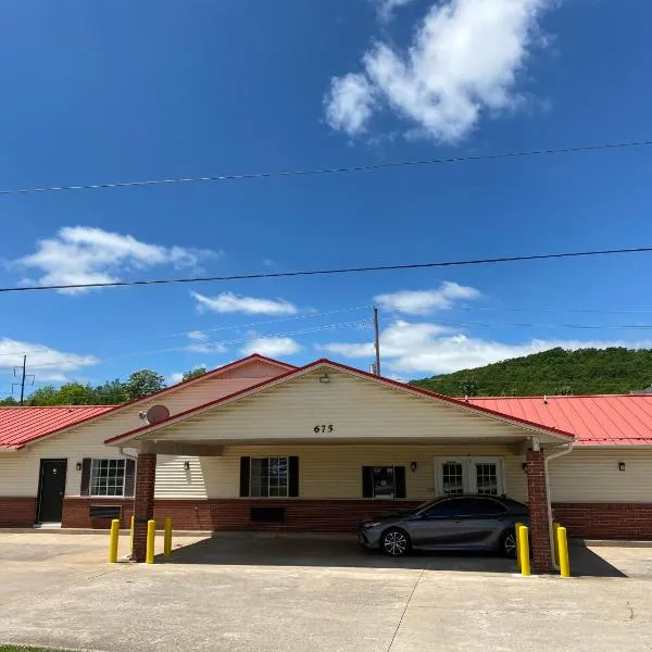 Regency 7 Motel, hótel í Fayetteville