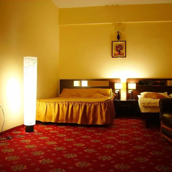 Hotel Magic GT Trivale, hotelli Piteştissä
