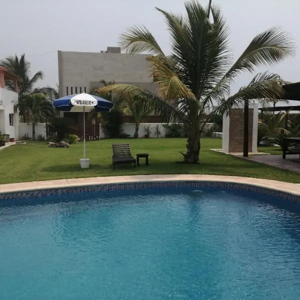 Hotel Arrecife Chachalacas、チャチャラカスのホテル