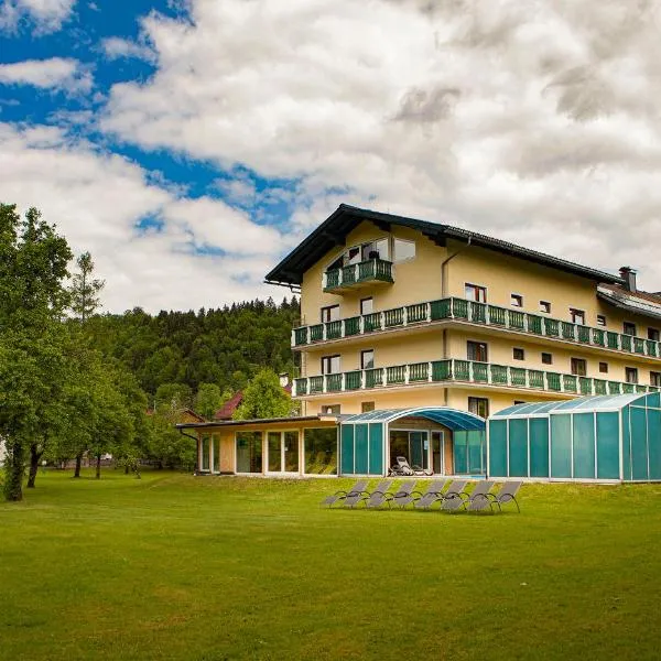 Landhotel Agathawirt, hotel en Bad Goisern