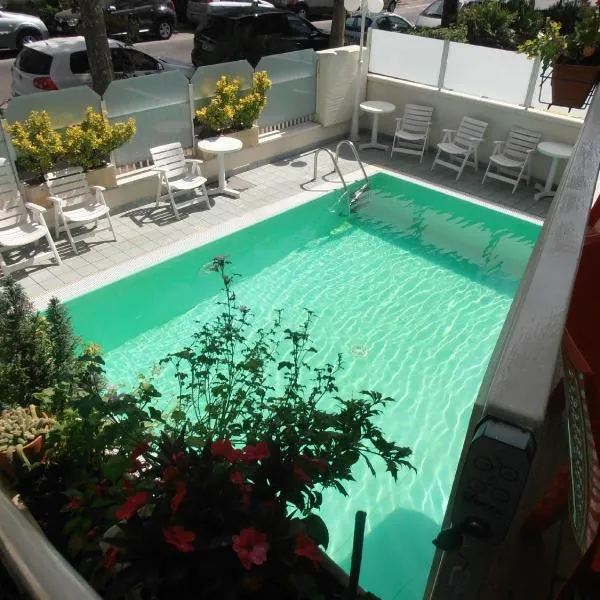 Hotel Arno, hotel di Rimini