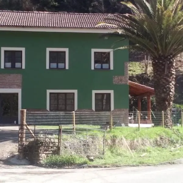 Hotel peñacabrera 1, hotel em Santa Eulália