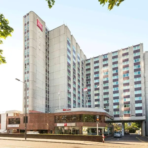 ibis London Earls Court, khách sạn ở Mitcham