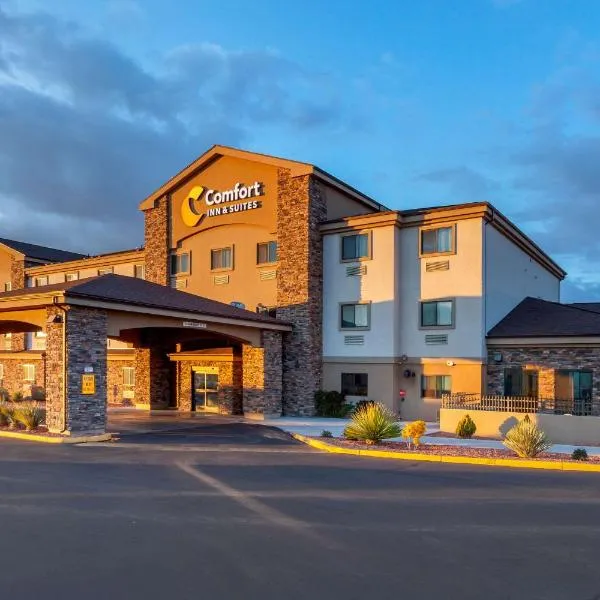 Comfort Inn & Suites Page at Lake Powell, hotelli kohteessa Page