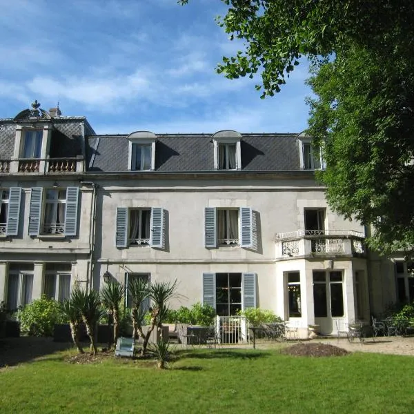 Hôtel Les Maréchaux – hotel w mieście Auxerre