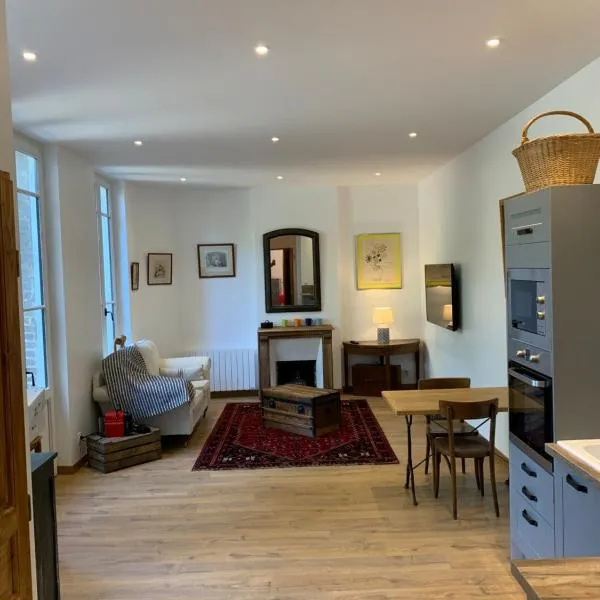 CHEZ PAUL, hotel a Honfleur