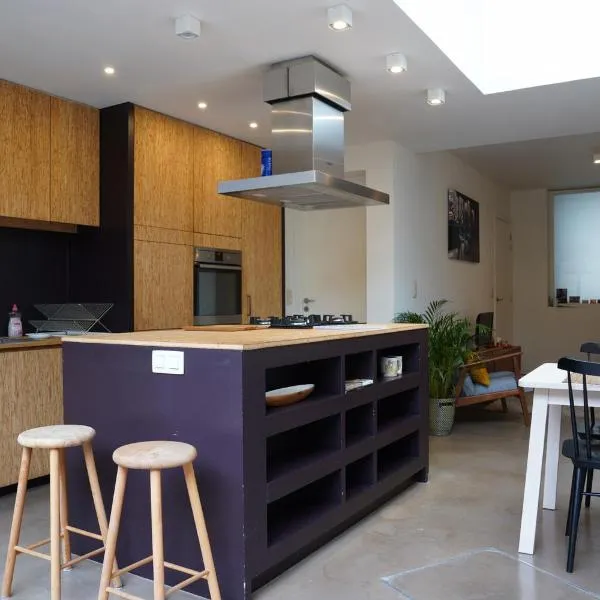 Well-situated and Comfortable Home, hotel v Gentu