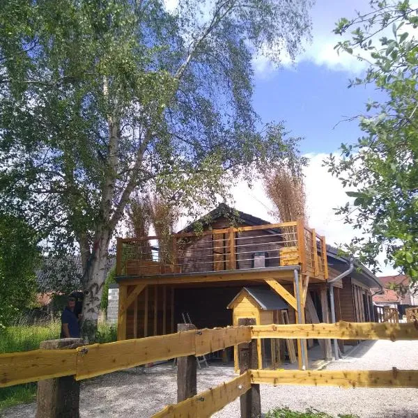 Le Carport, hotel v destinaci Hasnon