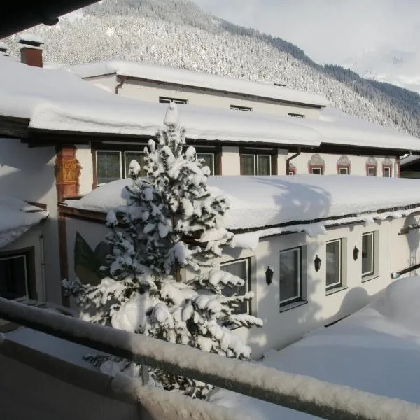 Wanderhotel Grüner Baum, hotel din Bach