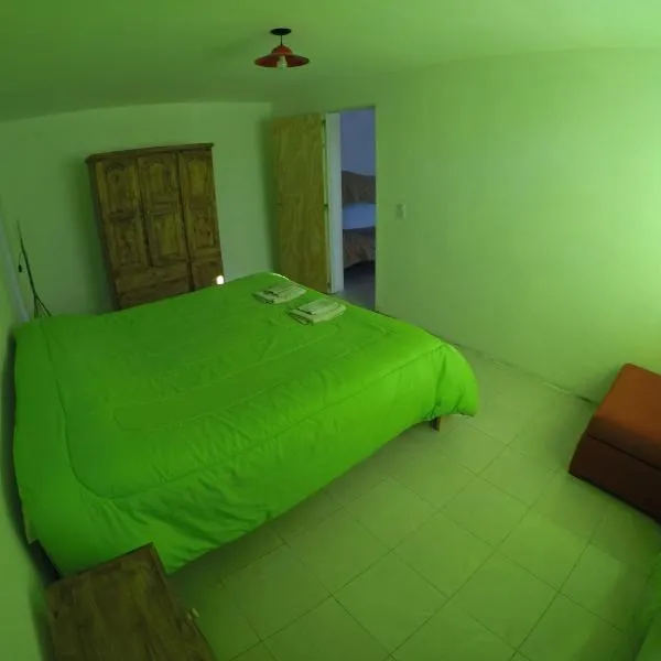 Alojamiento Goos, hotel in Puerto Pirámides