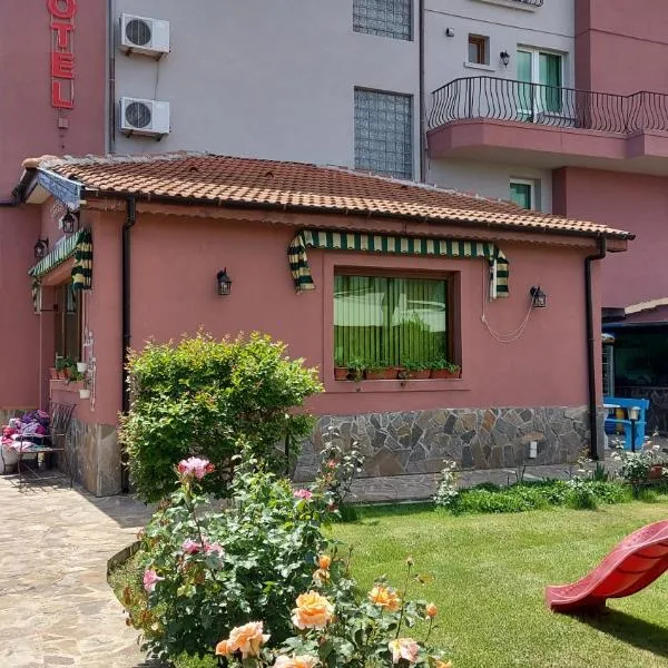 Hotel Bon Relax, khách sạn ở Ravadinovo