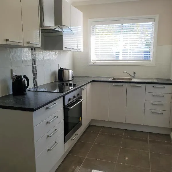Rose Apartments Unit 1 Central Rotorua-Accommodation&Spa, hotel v destinaci Rotorua