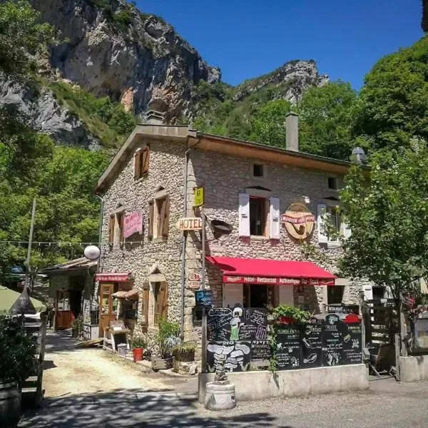 Le Moulin De La Pipe - Logis Hotel Restaurant, hotel v destinaci Plan-de-Baix
