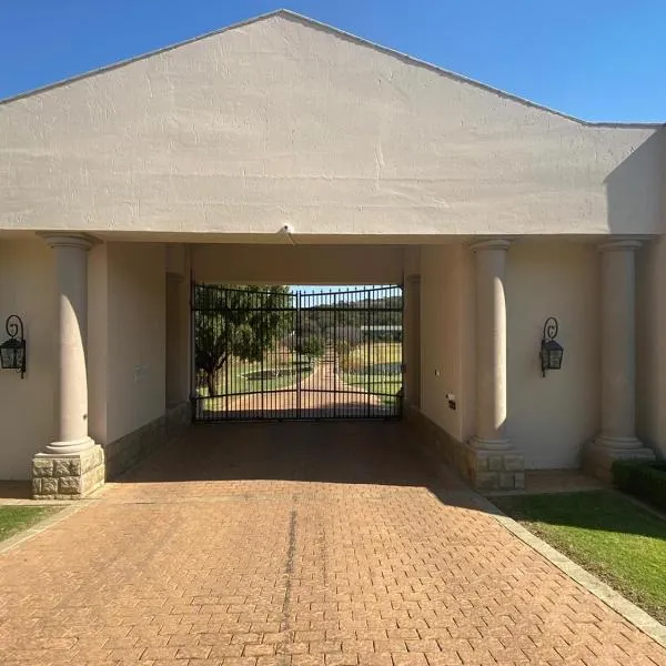 Tamryn Manor Guest House, hotel in Willowdene