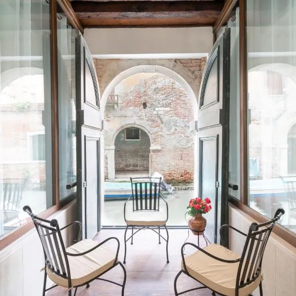 Riva Palace Apartments by Wonderful Italy、ヴェネツィアのホテル