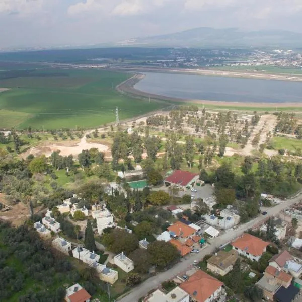 HI - Maayan Harod Hostel, hotel v destinaci Gid‘ona