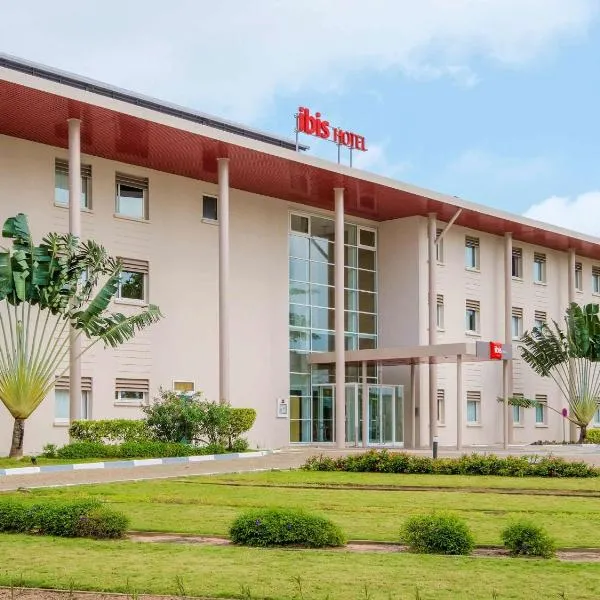 Ibis Cotonou, hotel in Adjagbo