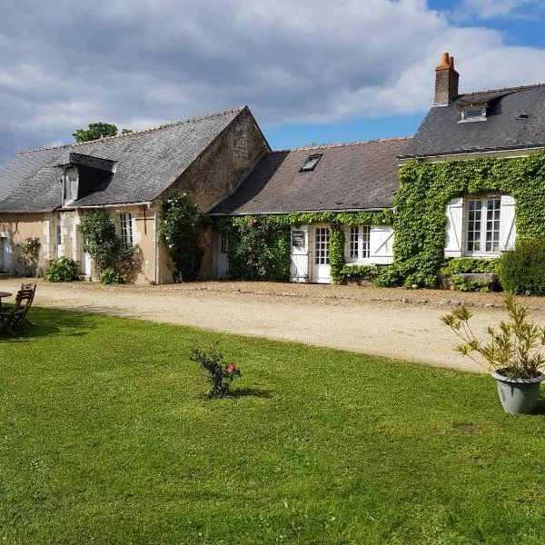 Les Roberderies, hotel u gradu Meigné-le-Vicomte