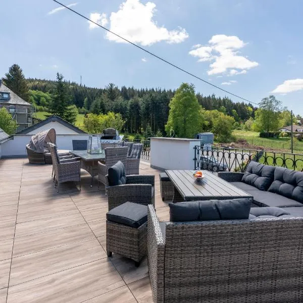 Altes Forsthaus - Ferienwohnung im Obergeschoss, hotel in Neuendorf